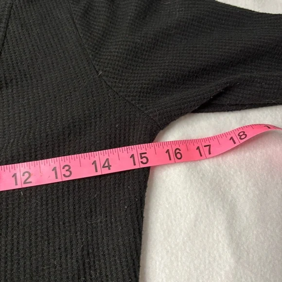 Hollister Crop Crossover Waffle Top - Picture 6 of 6